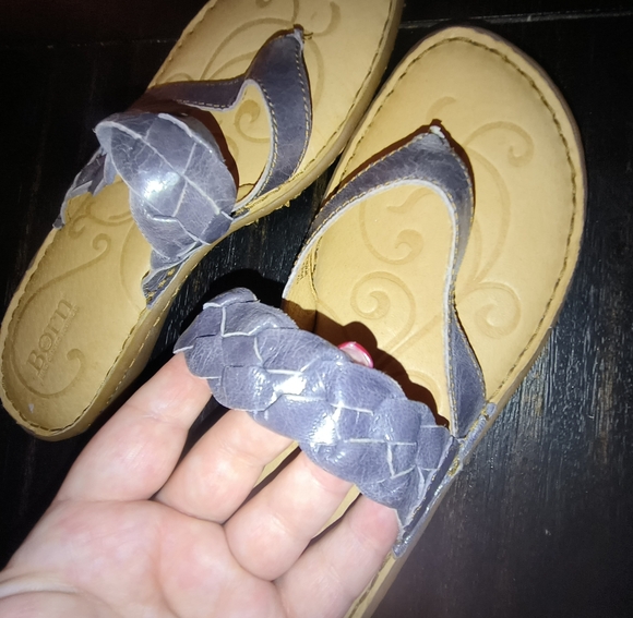 BORN Gray Braided Genuine Leather Strap Thong Sandals Comfort Shoes Women Size 8 - Picture 8 of 11